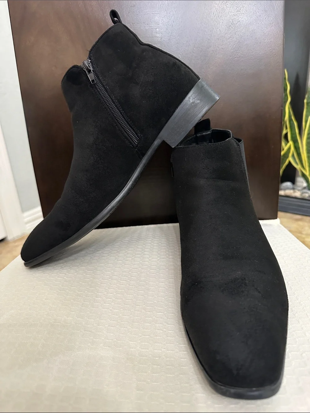 Men's Black Suede Chelsea Boots